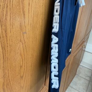 Under Armour boys size medium athletic shorts